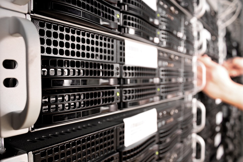 Cloud vs in house servers: the facts